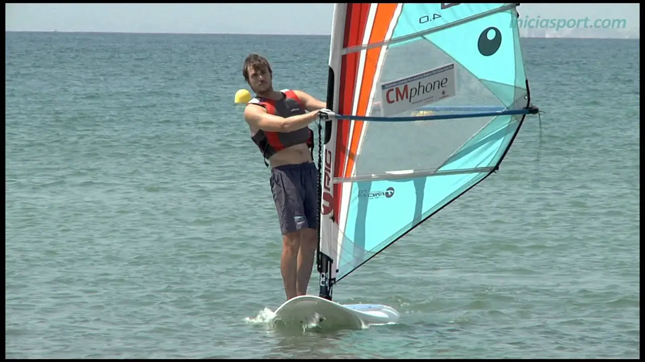 Photo of Primeros pasos en la instrucción de windsurf