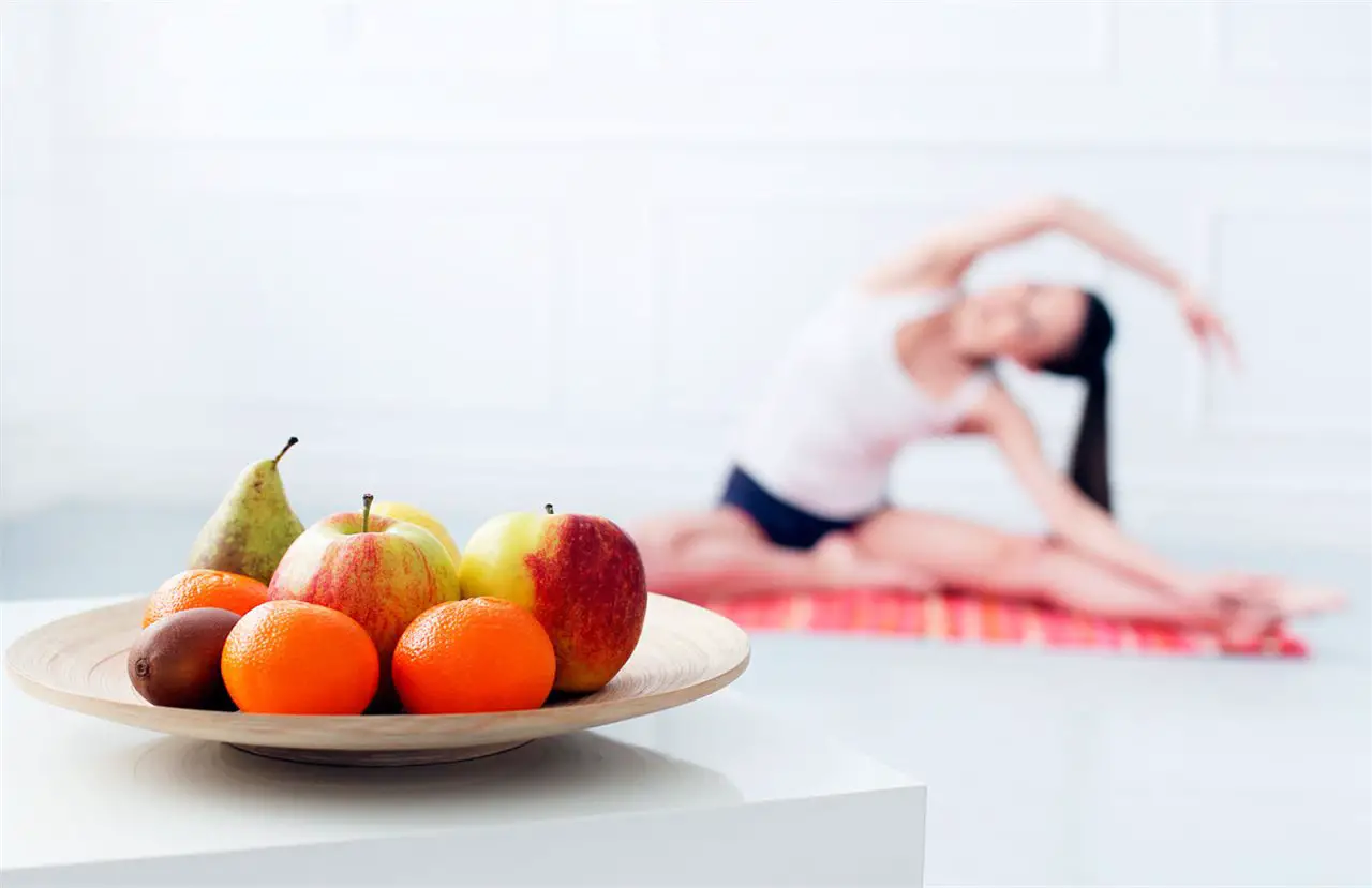 Photo of Comer adecuadamente antes de hacer yoga para tener más energía