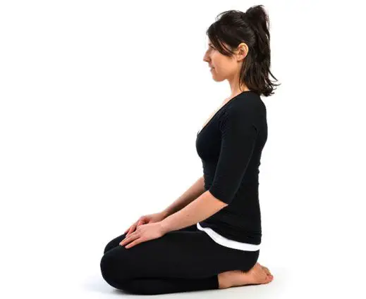 Photo of Cómo hacer la postura del rayo (Vajrasana) en el Yoga