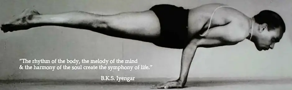 Photo of Cómo influyó B.K.S. Iyengar en el yoga