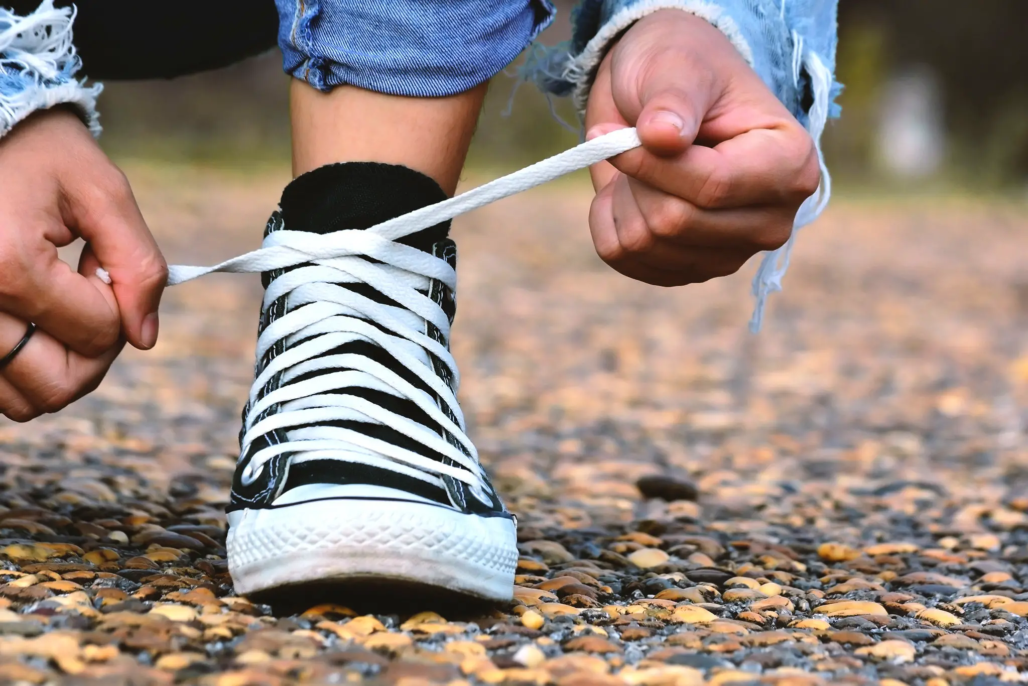 Photo of No caigas en los mitos comunes sobre tus zapatos para caminar